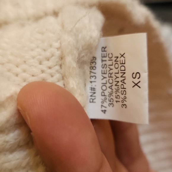 White Cardigan with Black Bow Accents - Picture 11 of 11